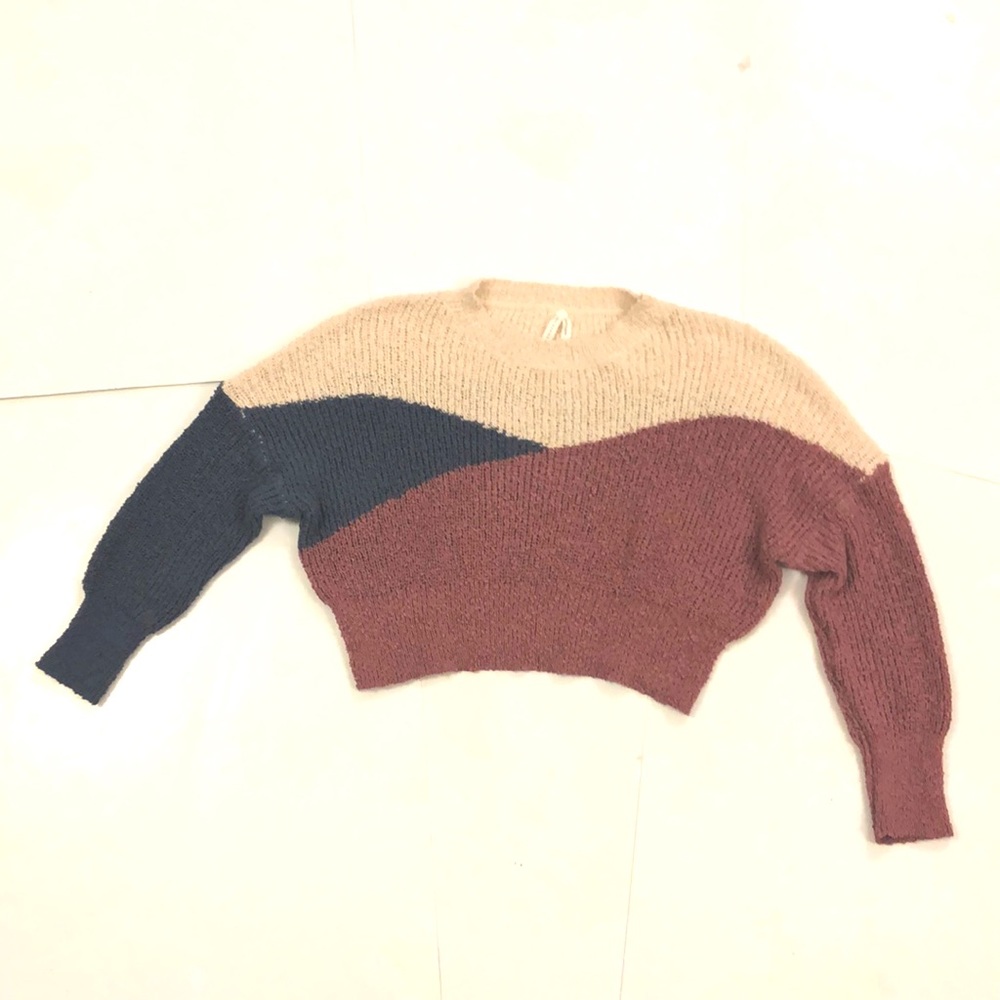 Dreamers by Debut S Sweater Cropped Colour block very stretchy Excellent Condit